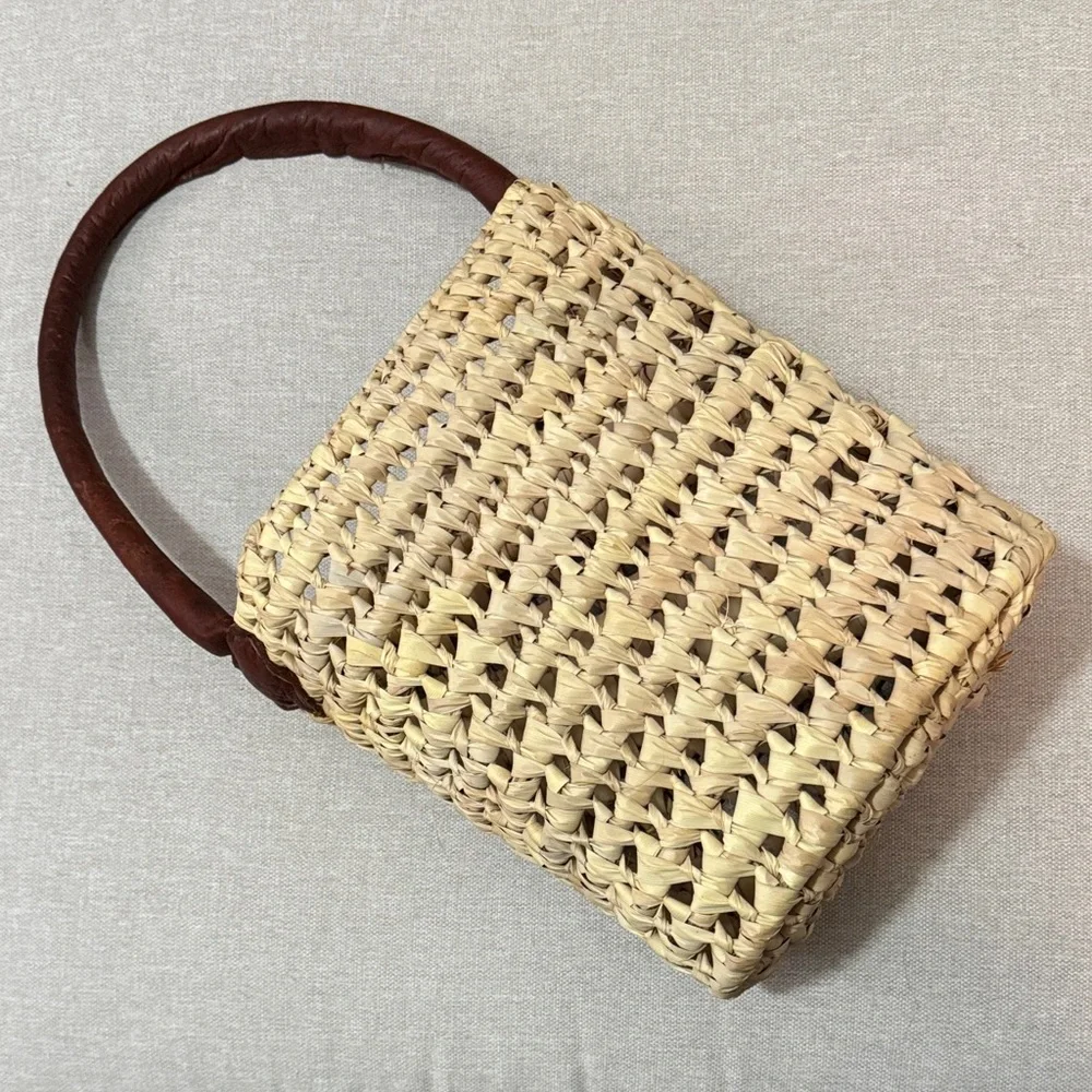 Natural Material Basket With Handles-Open Weave-Brown Faux Leather Handle-GUC